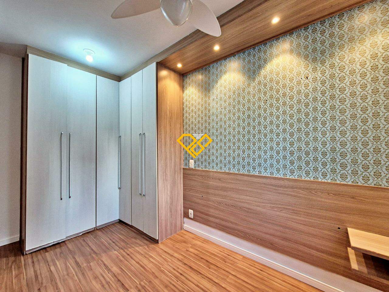 Apartamento para aluguel no Marapé: Dormitório 1 - suíte