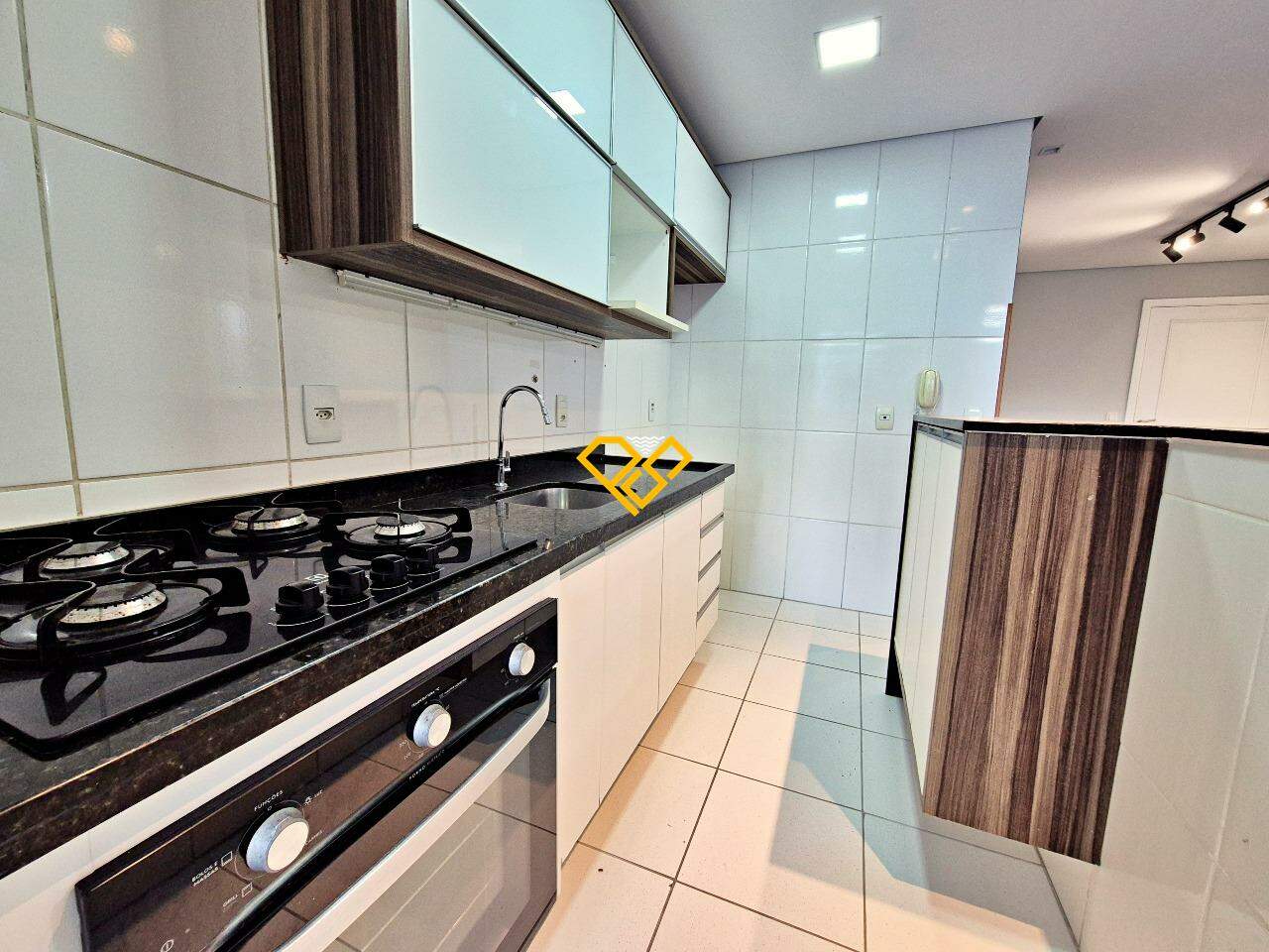 Apartamento para aluguel no Marapé: Cozinha