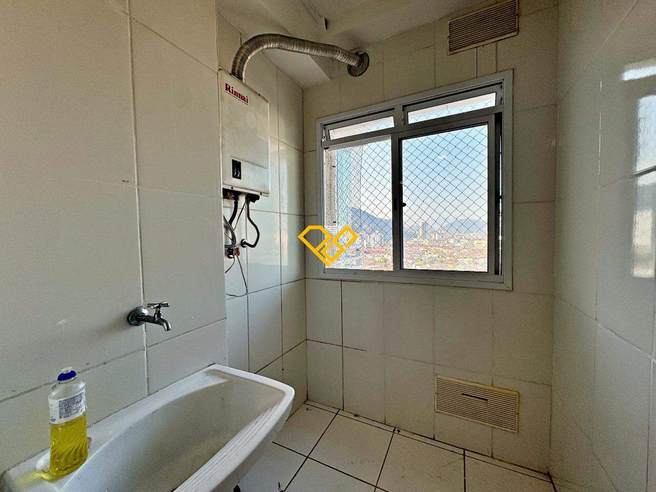 Apartamento para aluguel no Marapé: Área de serviço