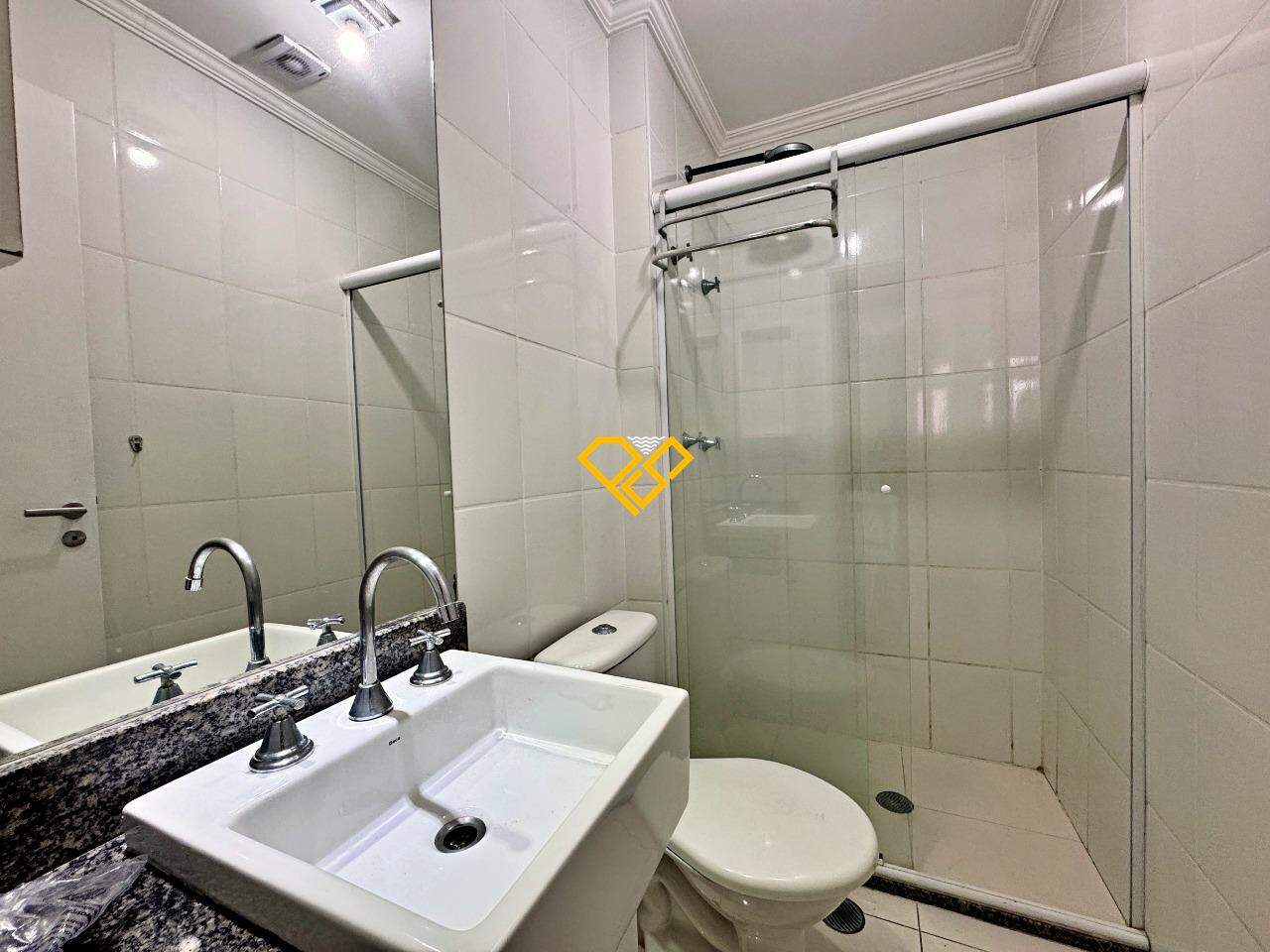 Apartamento para aluguel no Marapé: Wc social
