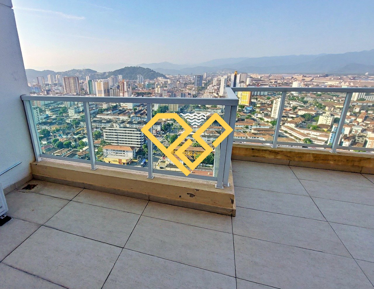 Cobertura para aluguel no Boqueirão: Varanda