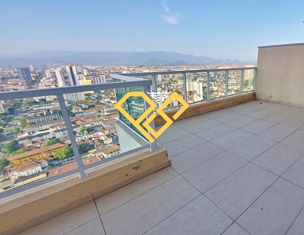 Cobertura para aluguel no Boqueirão: Varanda