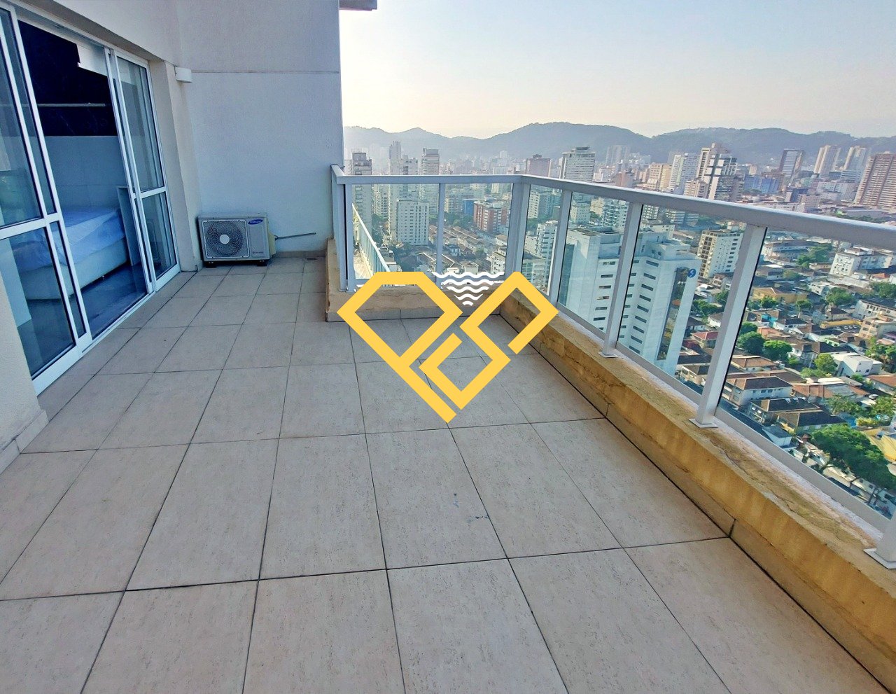 Cobertura para aluguel no Boqueirão: Varanda