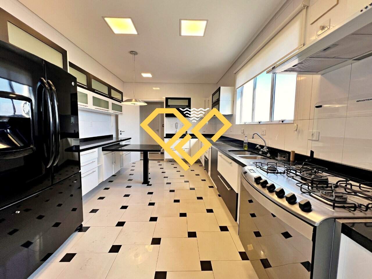 Apartamento para aluguel no Gonzaga: Cozinha