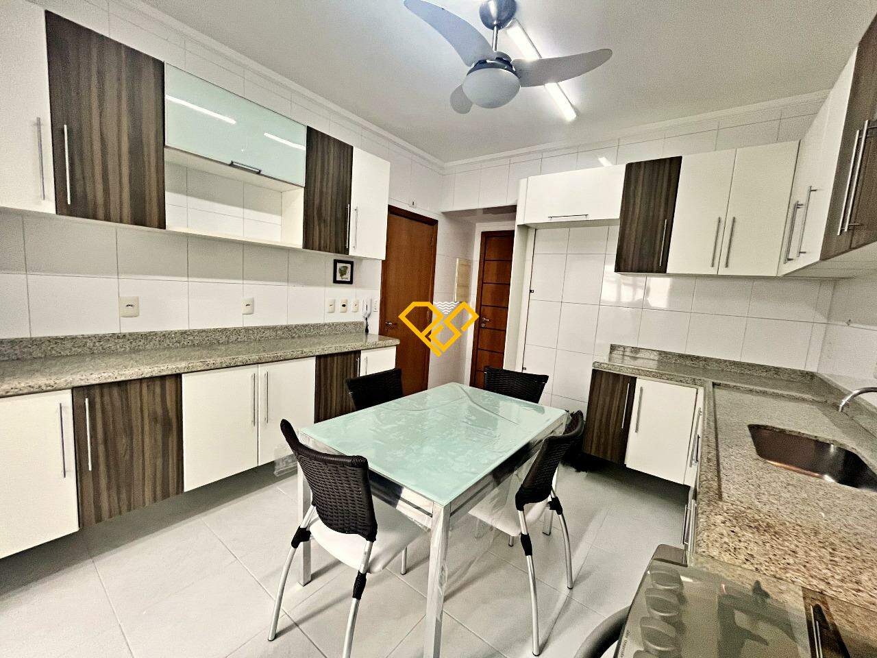 Apartamento para aluguel no Aparecida: Cozinha