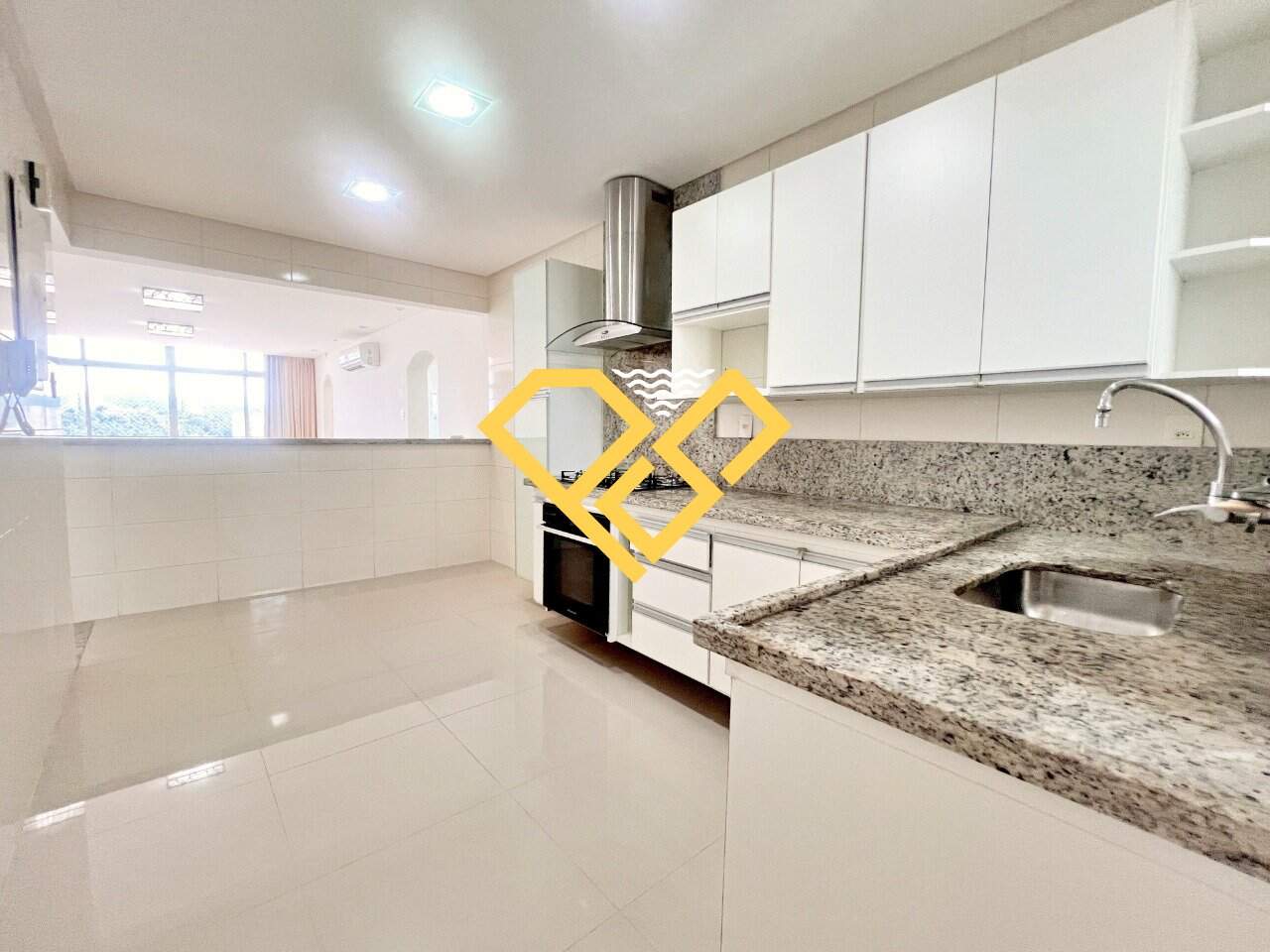 Apartamento para aluguel no José Menino: Cozinha