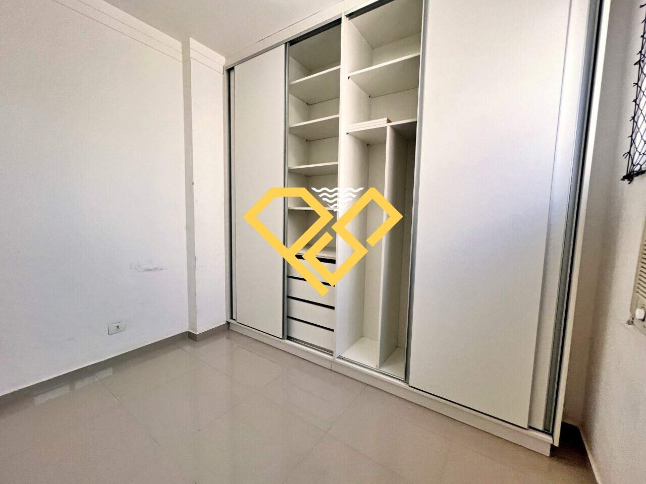 Apartamento para aluguel no José Menino: Dependência