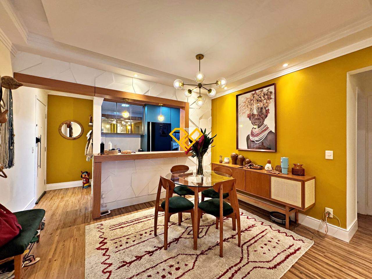 Garden à venda no Ponta da Praia: Sala