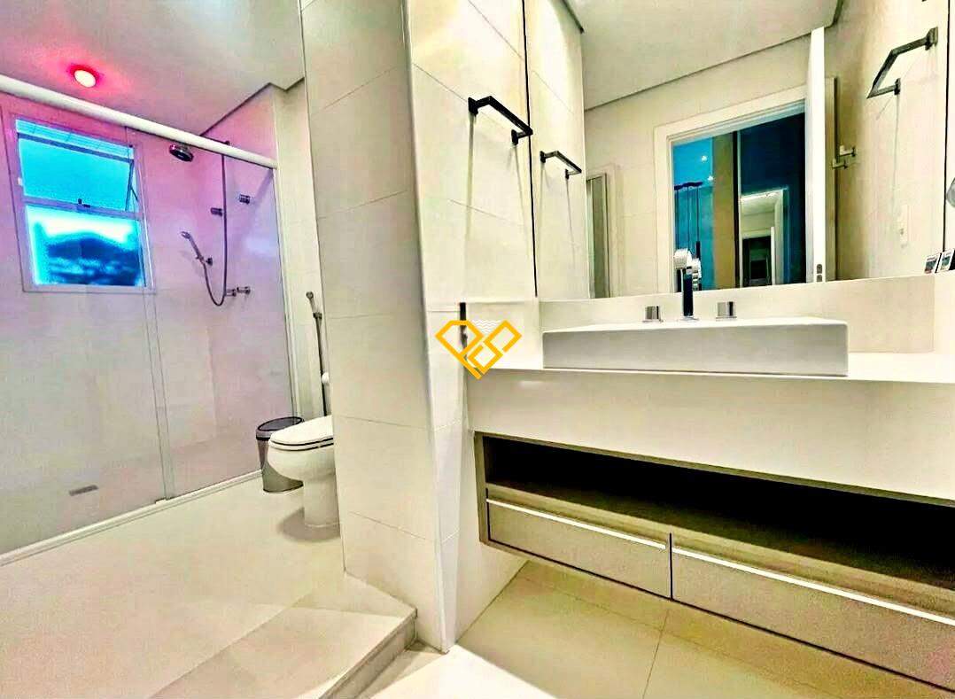 Apartamento para aluguel no Gonzaga: Wc suíte 1