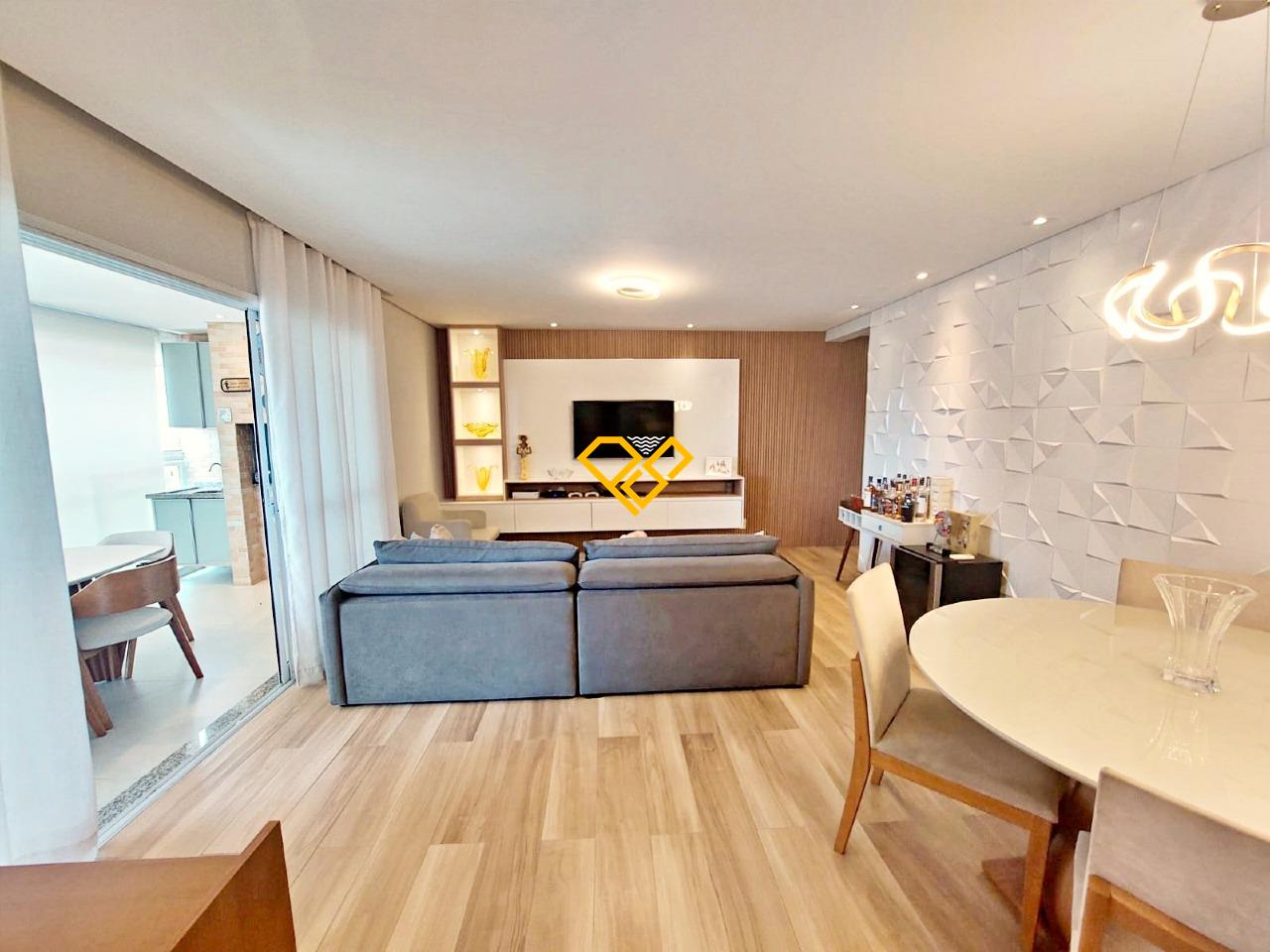 Apartamento à venda no Ponta da Praia: Sala