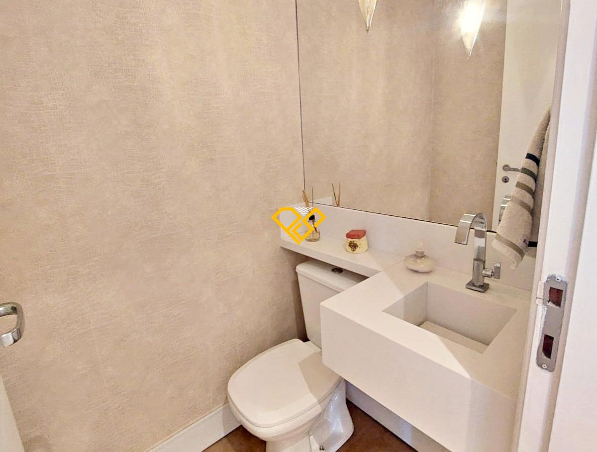 Apartamento à venda no Ponta da Praia: Lavabo