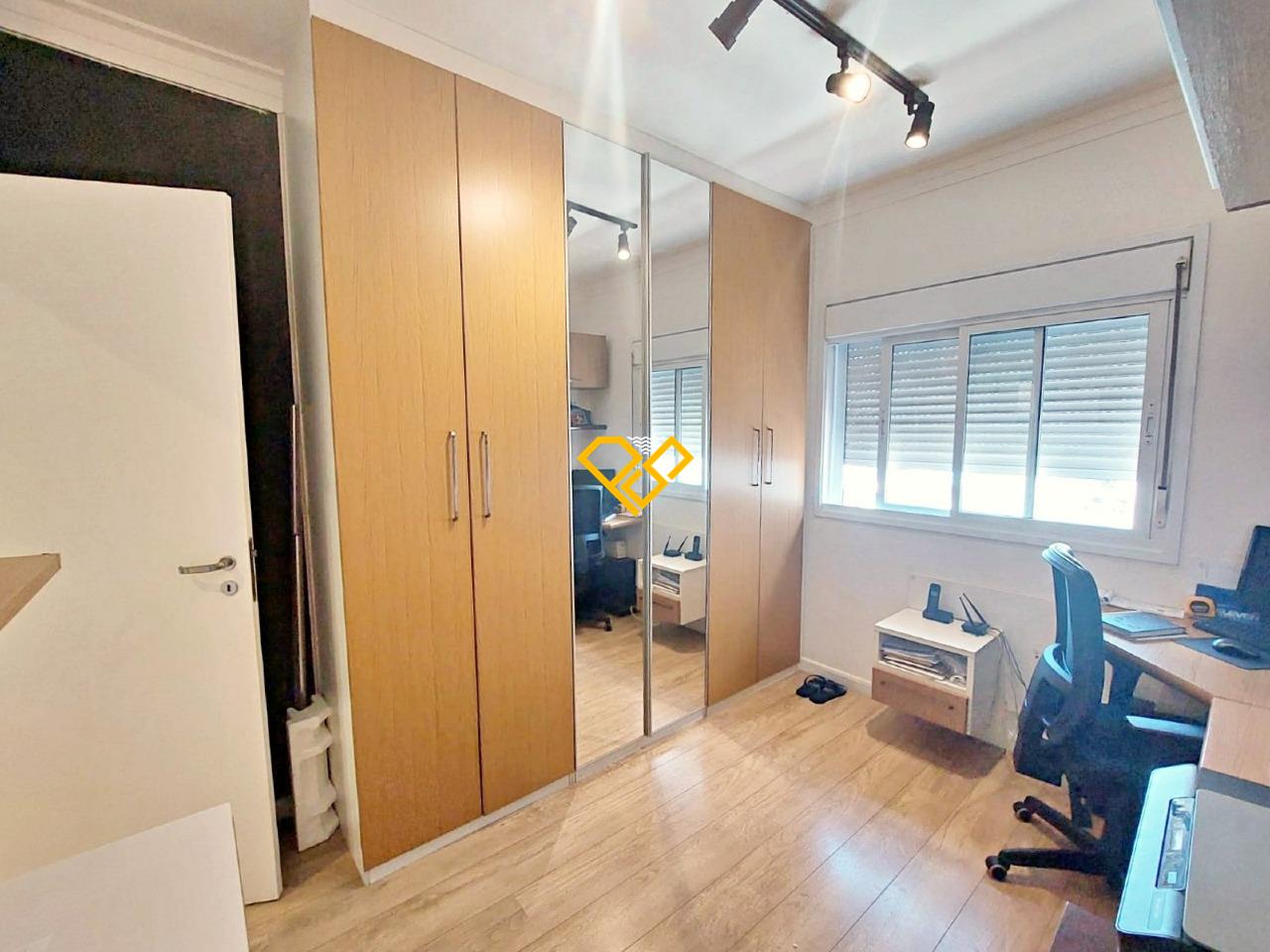 Apartamento à venda no Ponta da Praia: Dormitório 3