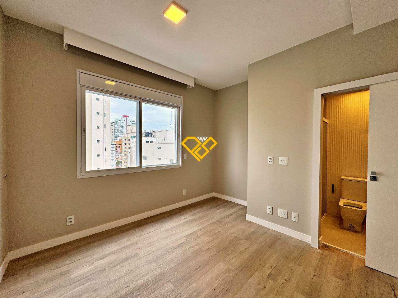 Apartamento à venda no Boqueirão: Dormitório 3 - suíte