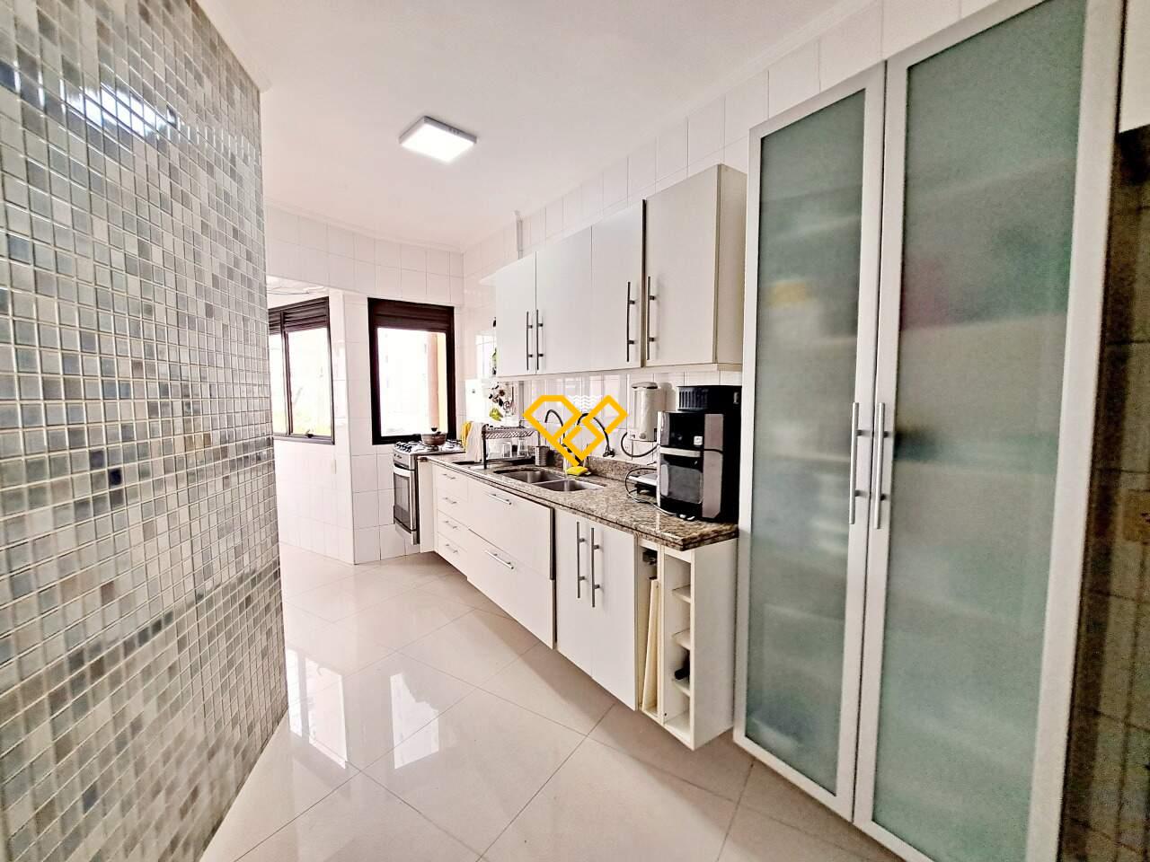 Apartamento à venda no Ponta da Praia: Cozinha