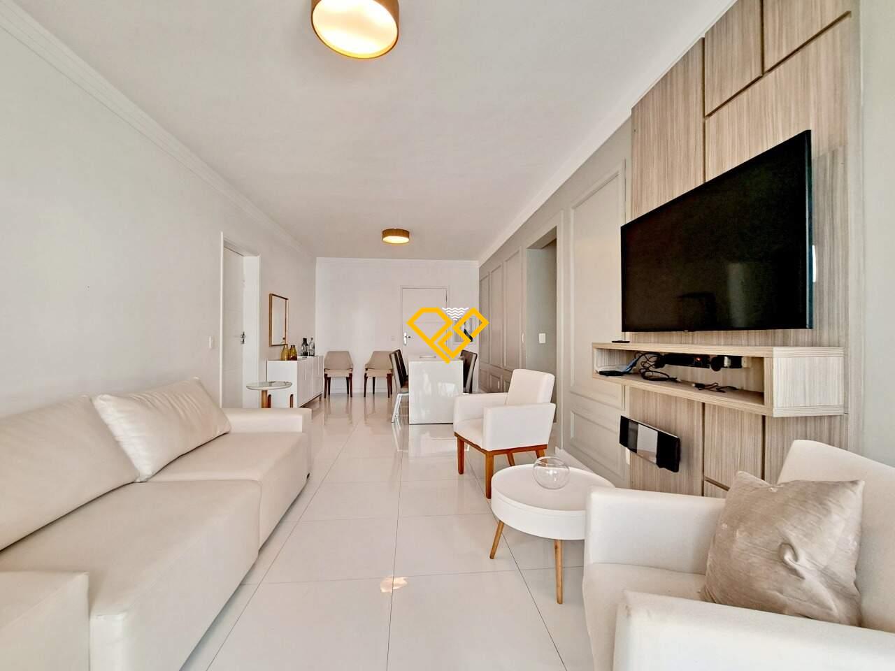 Apartamento à venda no Ponta da Praia: Sala