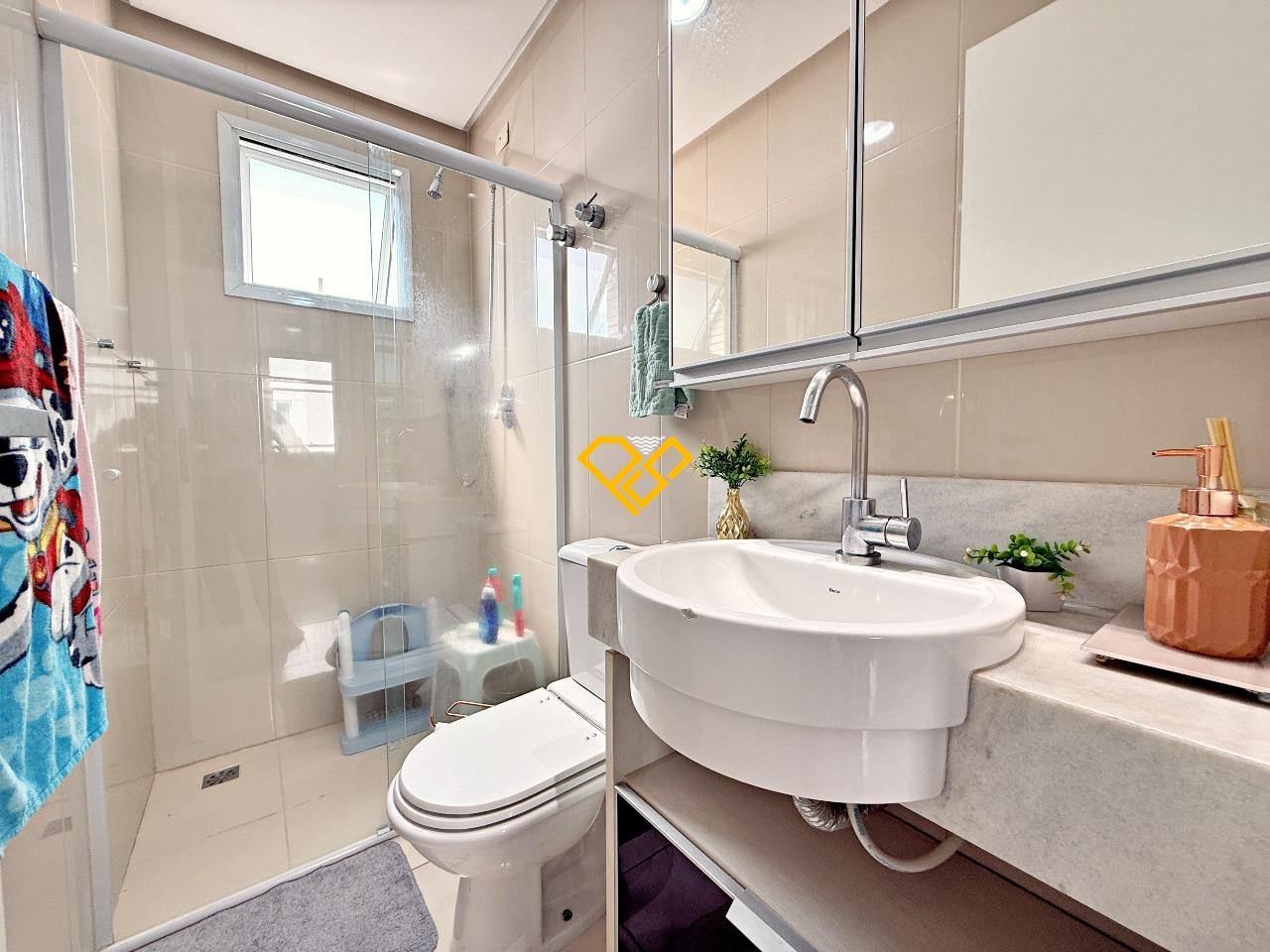 Apartamento à venda no Pompéia: Wc social