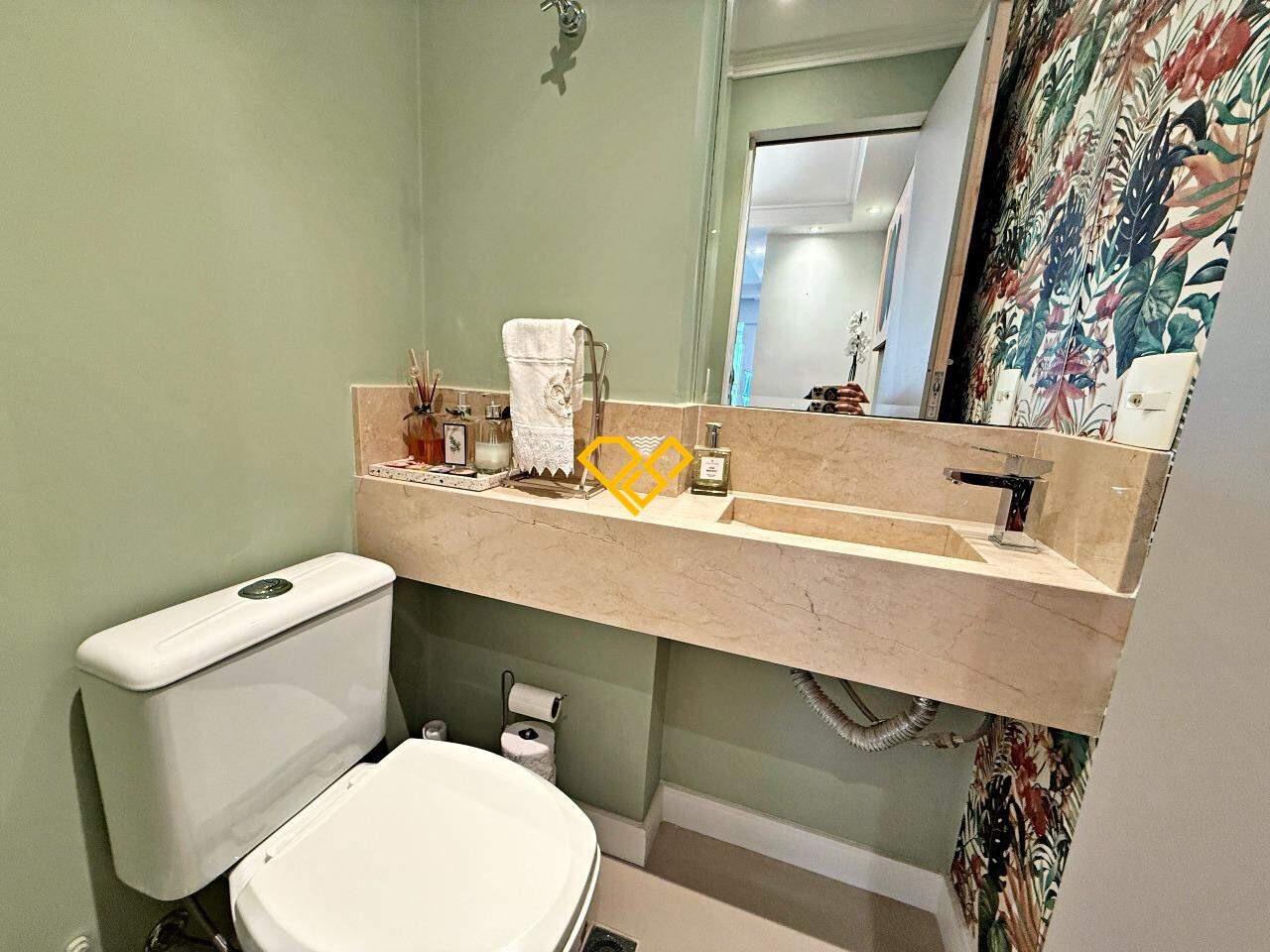 Apartamento à venda no Boqueirão: Lavabo