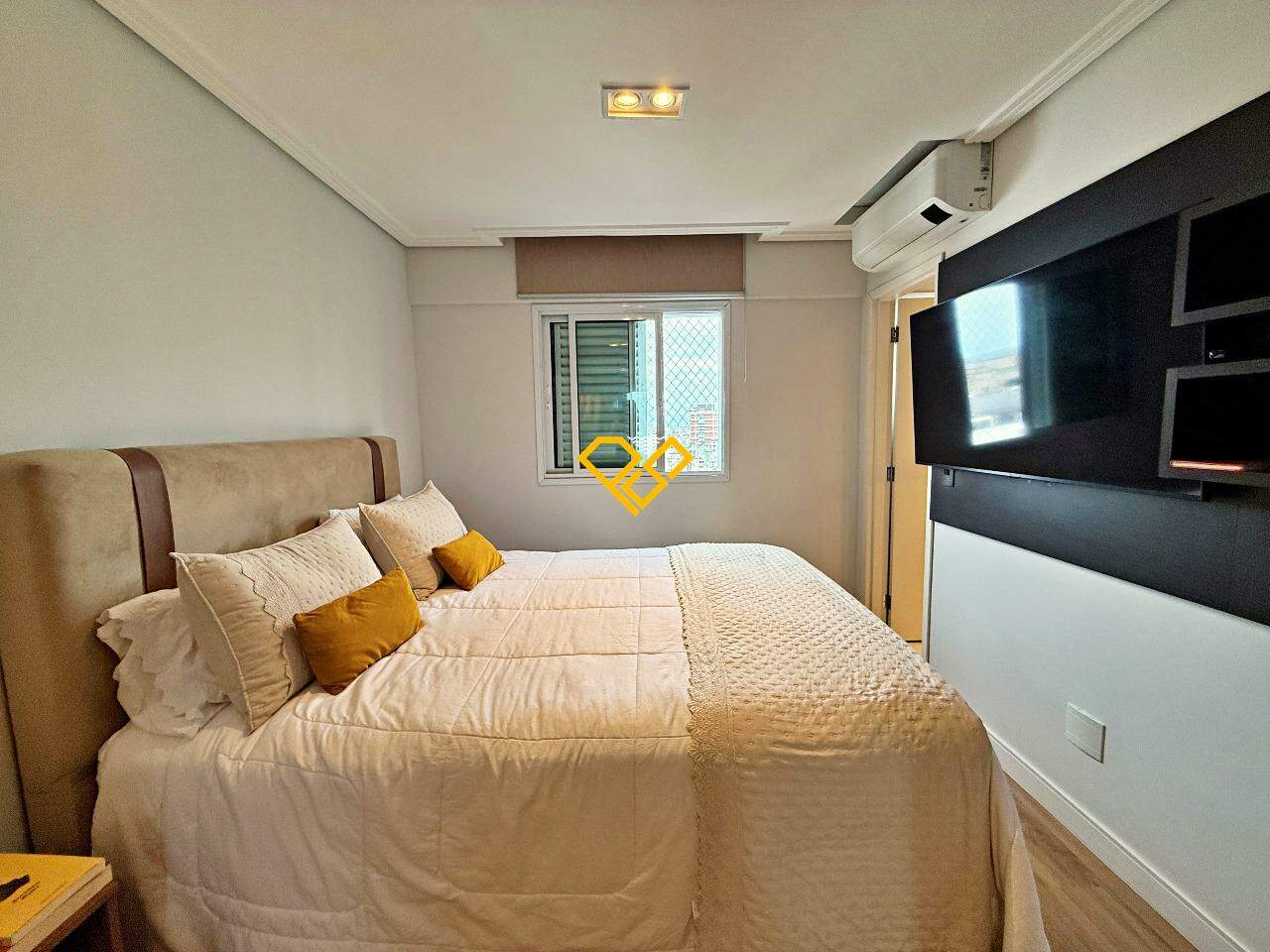 Apartamento à venda no Boqueirão: Dormitório 1 - suíte