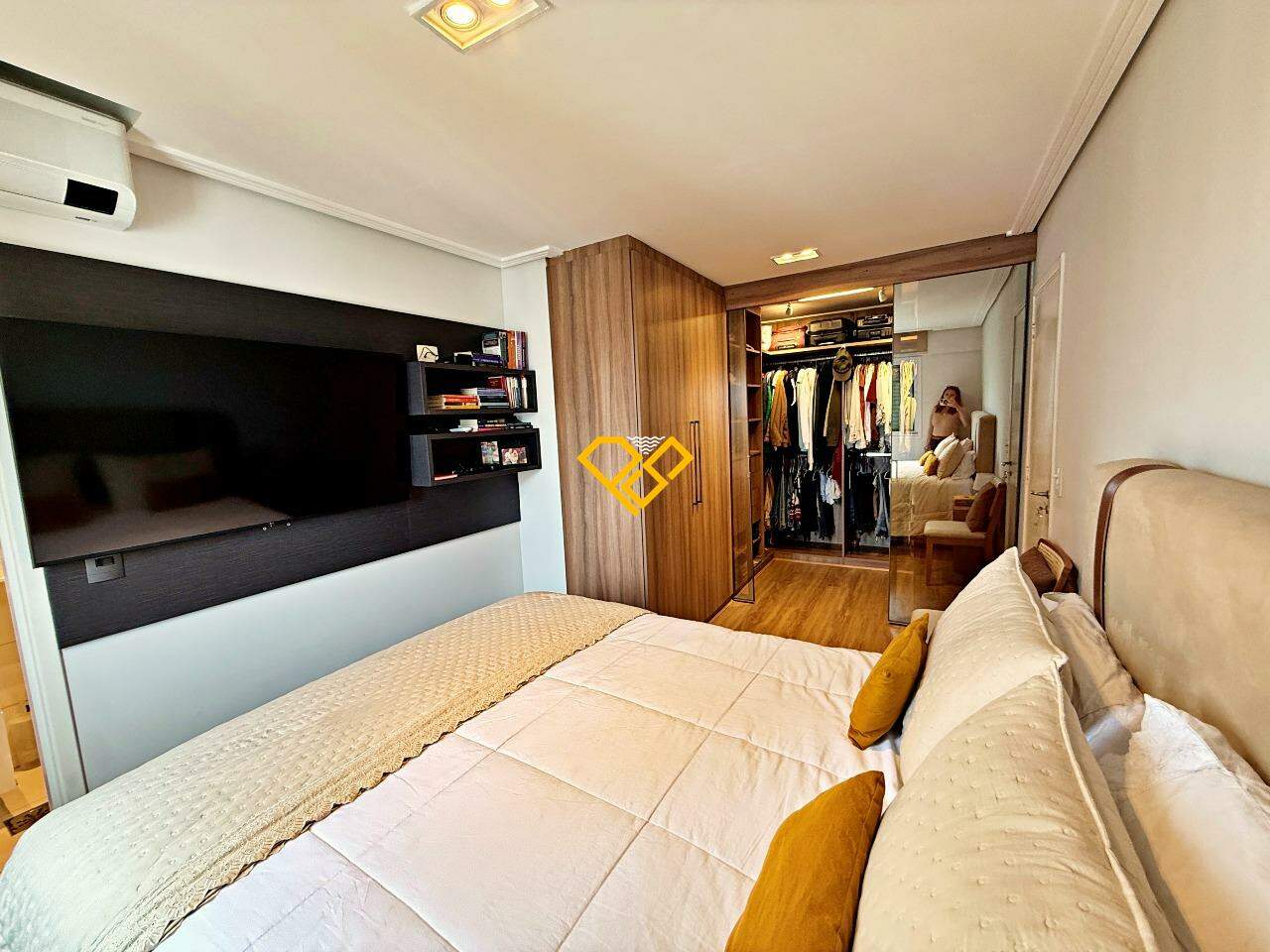 Apartamento à venda no Boqueirão: Dormitório 1 - suíte