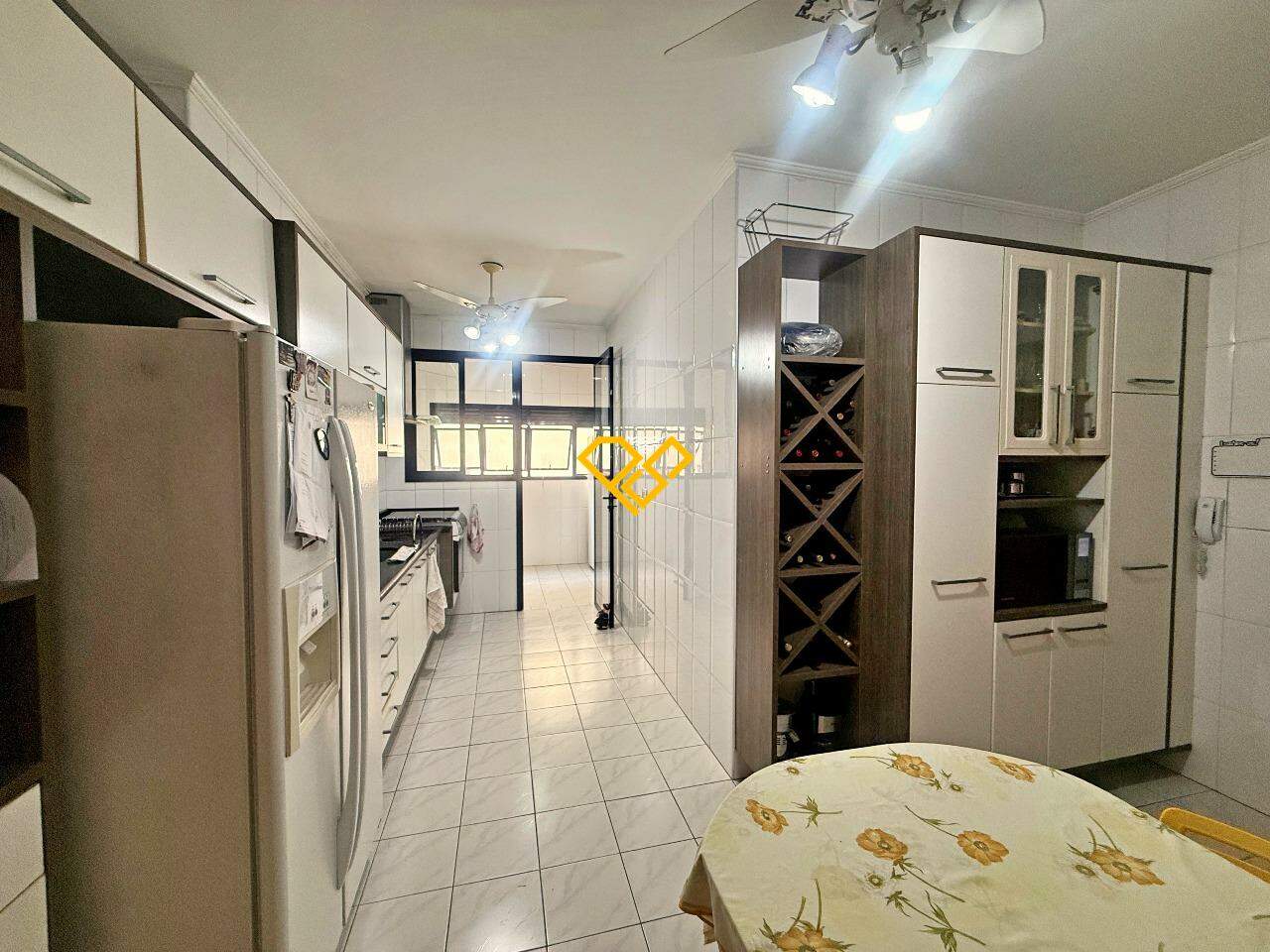 Apartamento à venda no Ponta da Praia: Cozinha