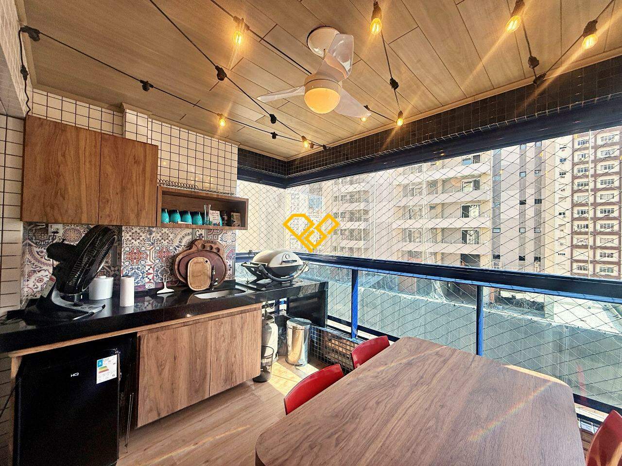 Apartamento à venda no Ponta da Praia: Varanda