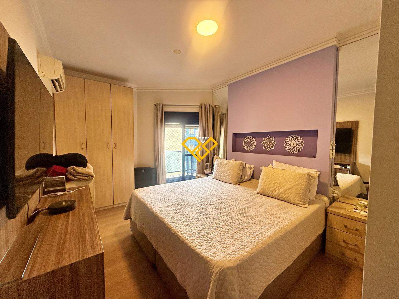 Apartamento à venda no Ponta da Praia: Dormitório 1 - suíte