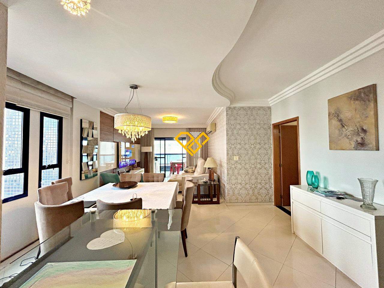 Apartamento à venda no Ponta da Praia: Sala