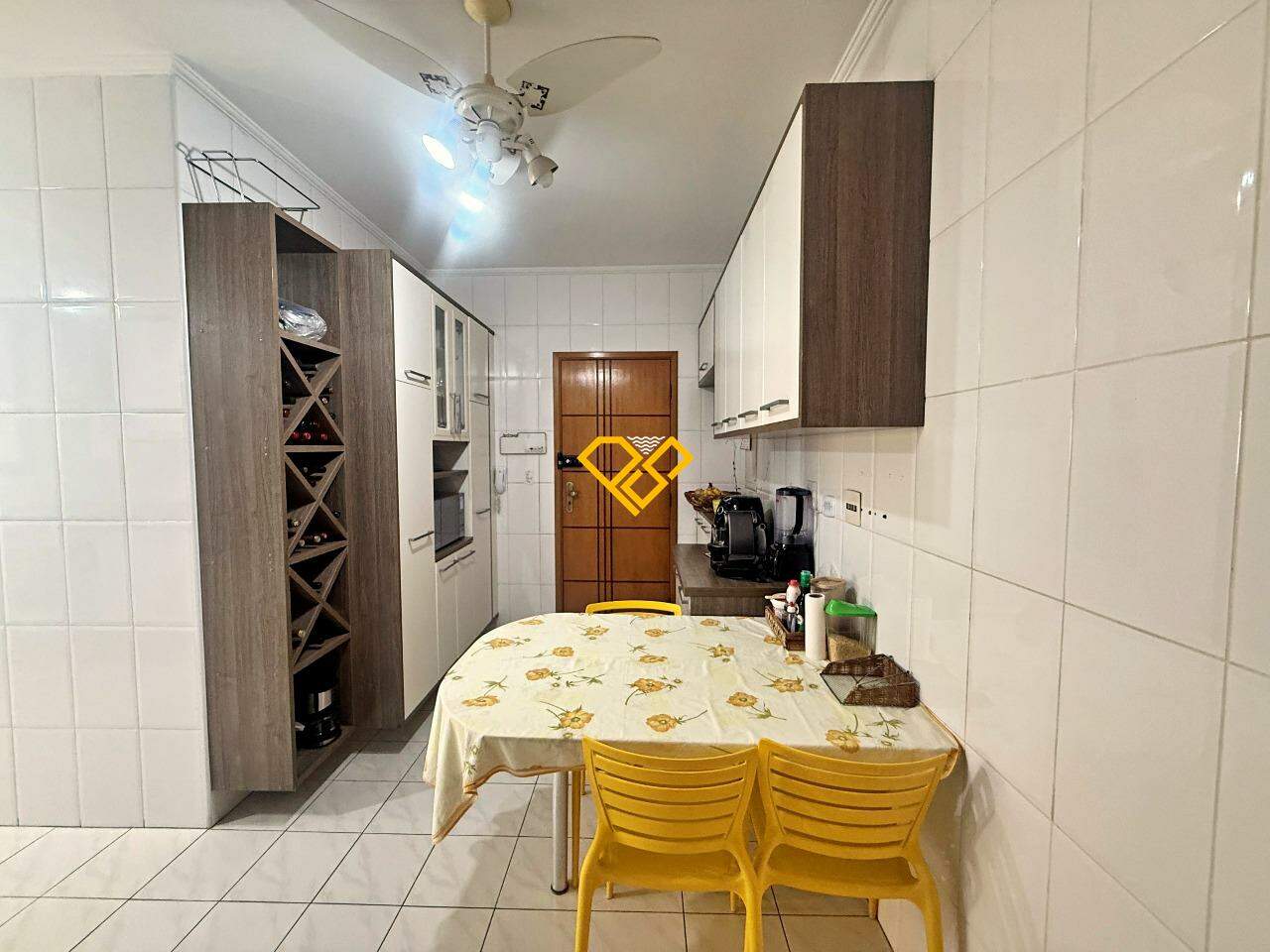 Apartamento à venda no Ponta da Praia: Cozinha