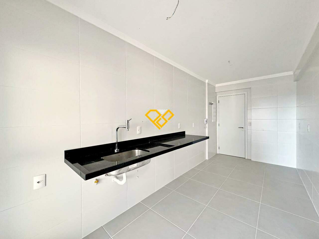 Apartamento à venda no Gonzaga: Cozinha