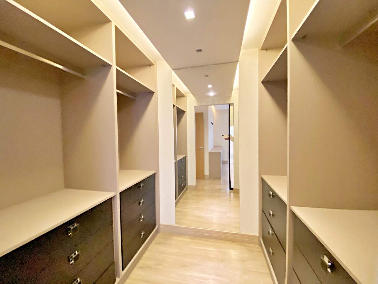 Apartamento à venda no Embaré: