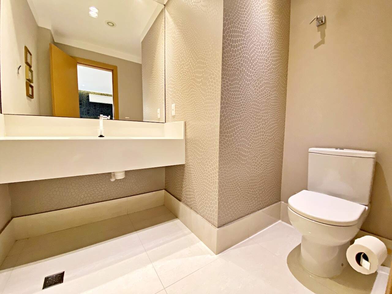 Apartamento à venda no Embaré:
