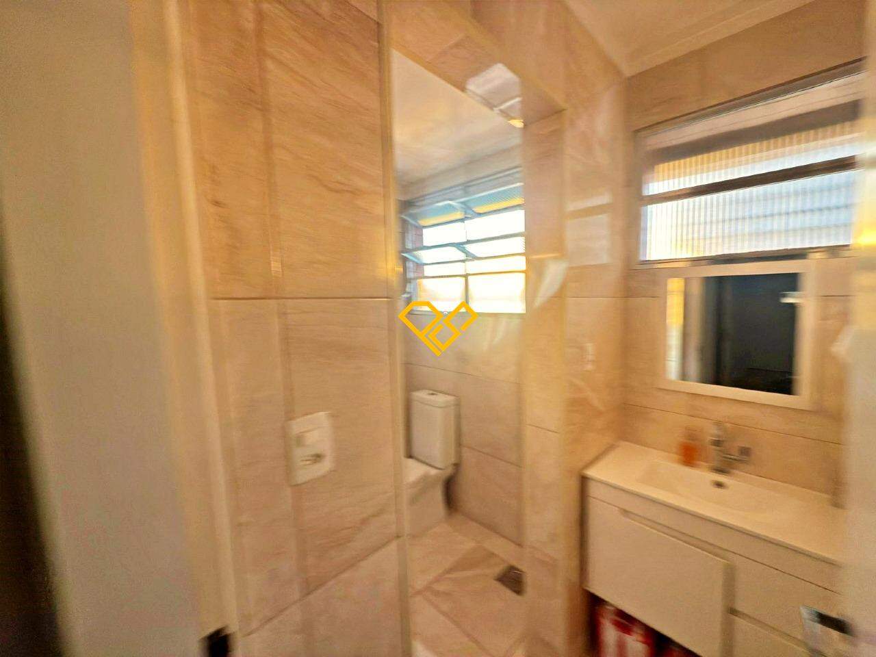 Apartamento à venda no Pompéia: Wc social