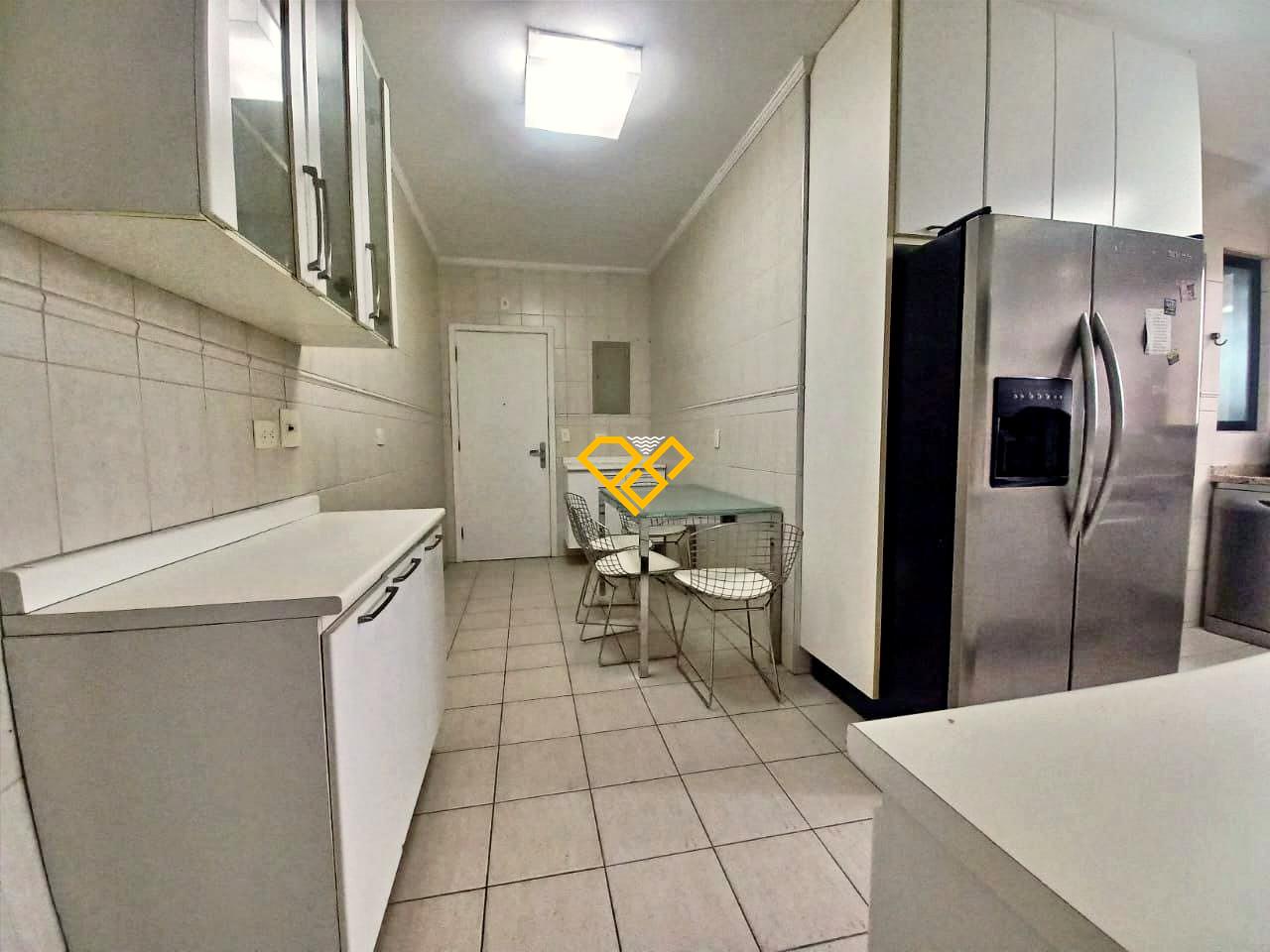 Cobertura à venda no Gonzaga: Cozinha