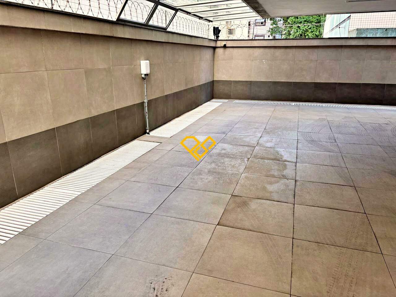 Apartamento à venda no Pompéia: Garagem