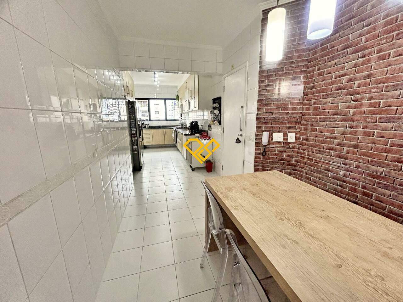 Apartamento à venda no Ponta da Praia: Cozinha