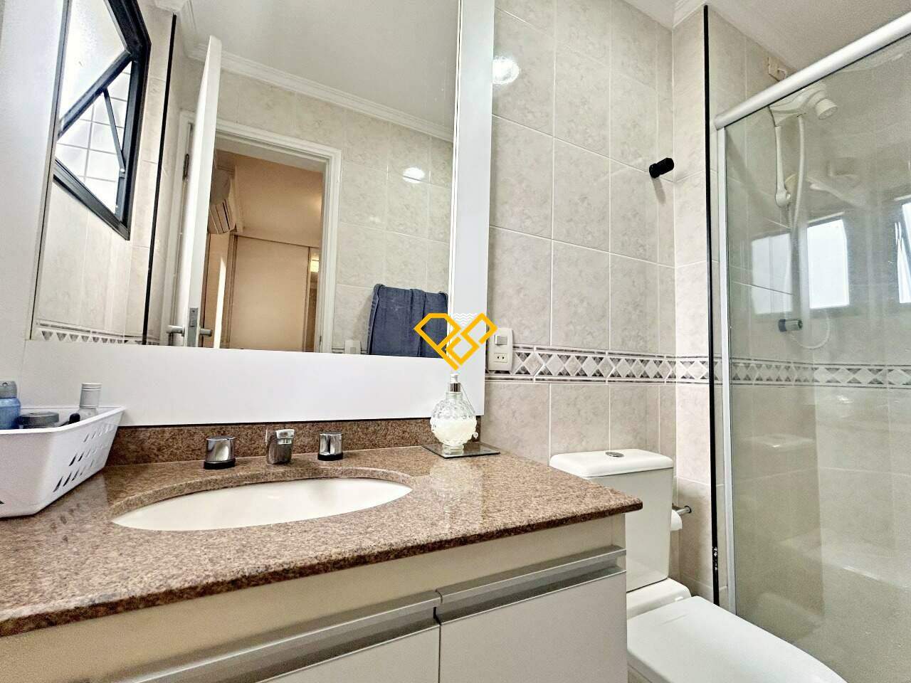 Apartamento à venda no Ponta da Praia: Wc suíte 1