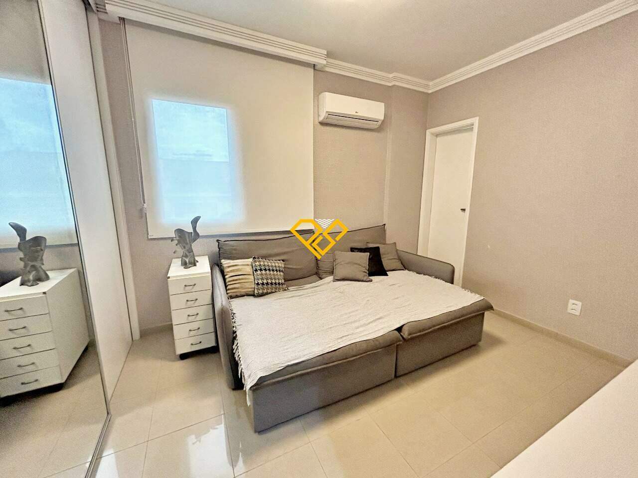 Apartamento à venda no Ponta da Praia: Dormitório 1 - suíte