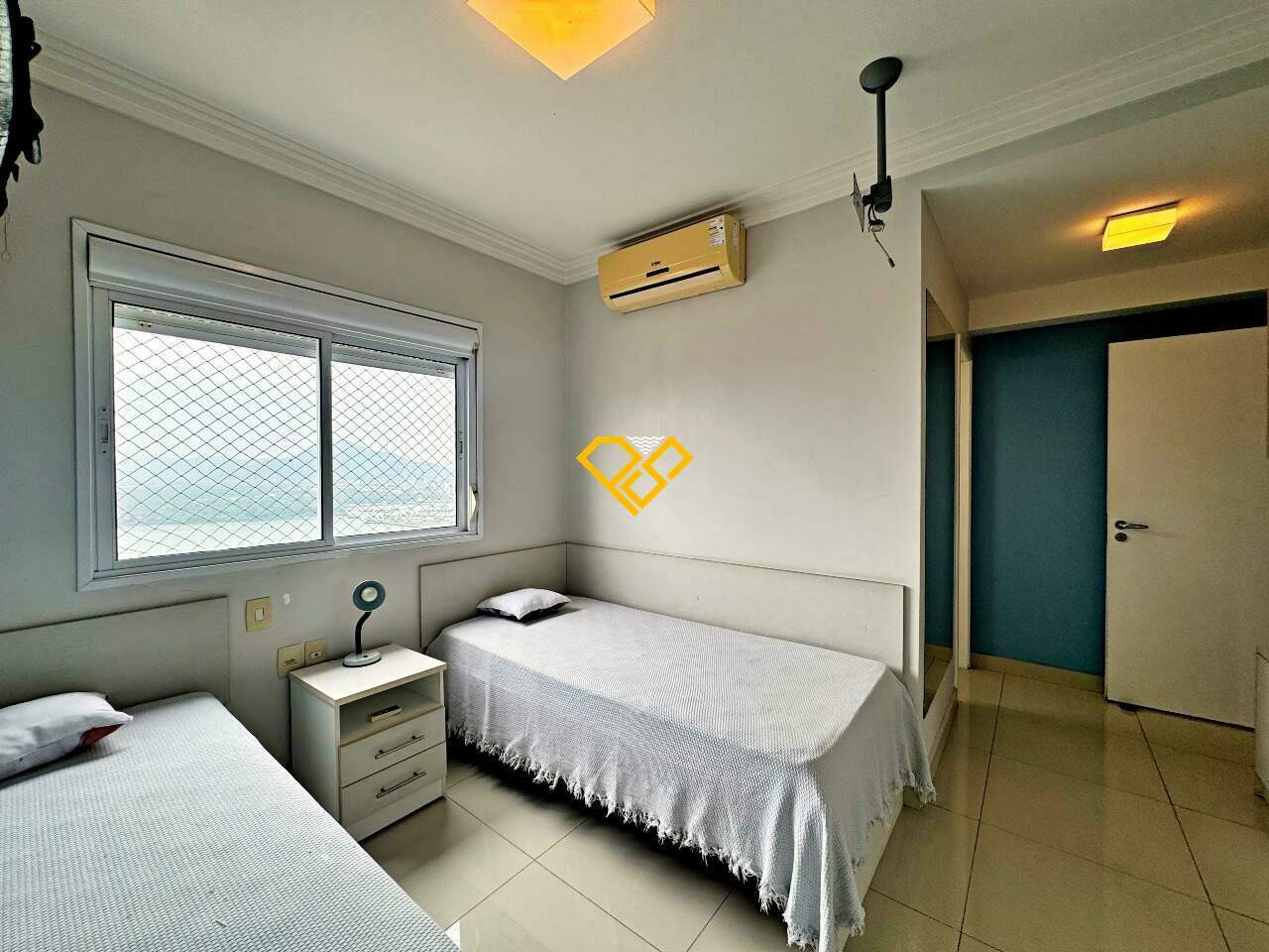 Apartamento à venda no Ponta da Praia: Suíte 1
