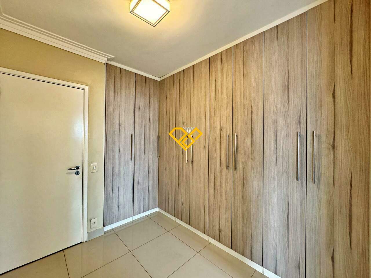 Apartamento à venda no Ponta da Praia: Suíte 2