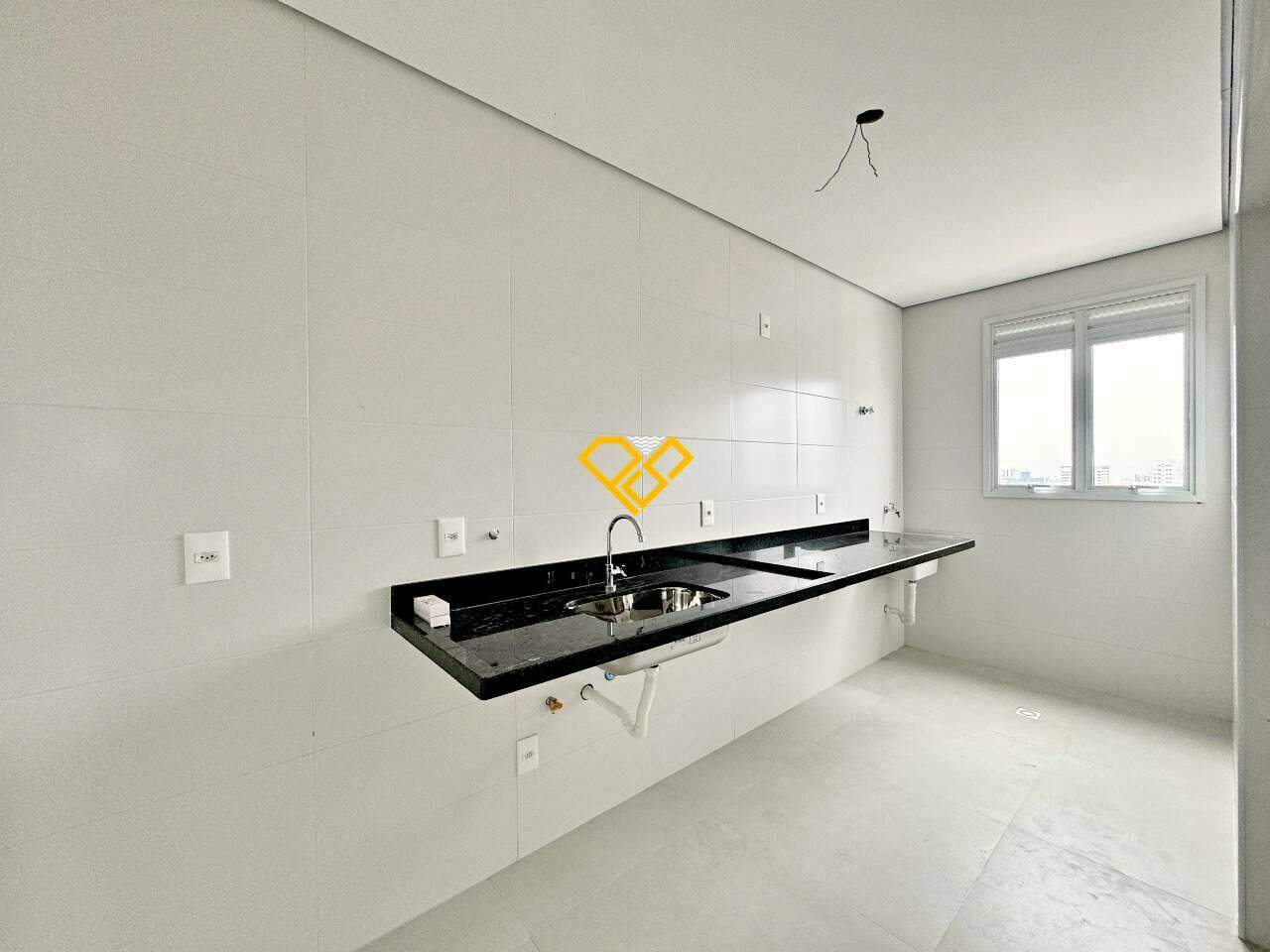 Apartamento à venda no Ponta da Praia: