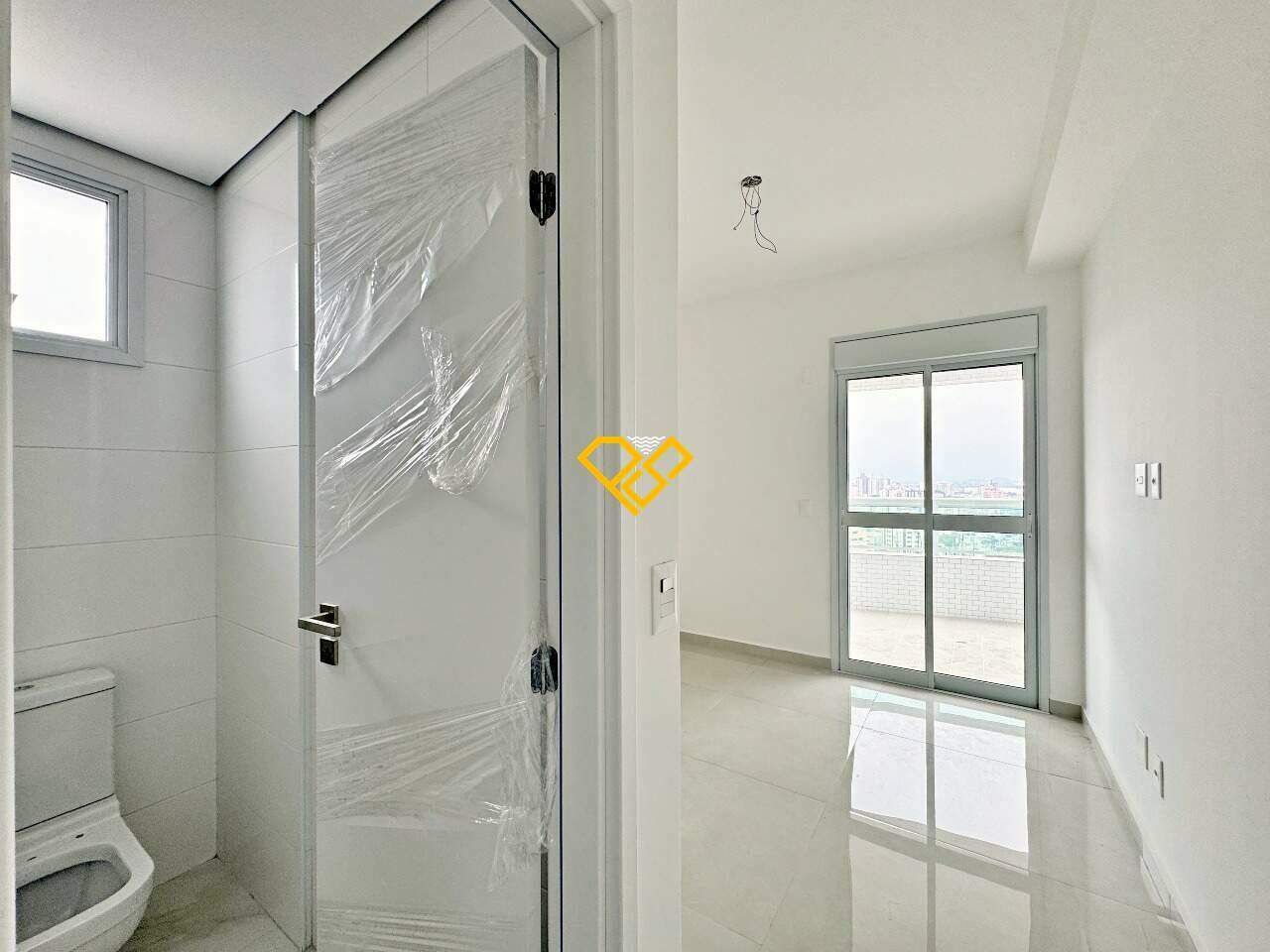 Apartamento à venda no Ponta da Praia: