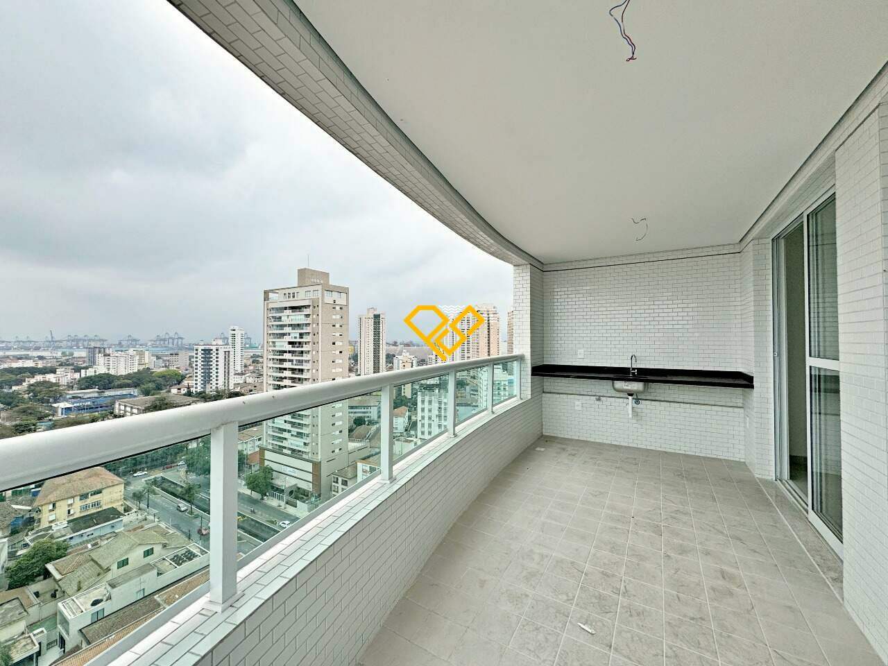Apartamento à venda no Ponta da Praia:
