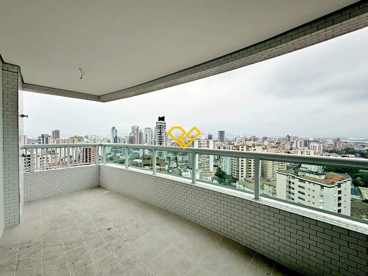 Apartamento à venda no Ponta da Praia: