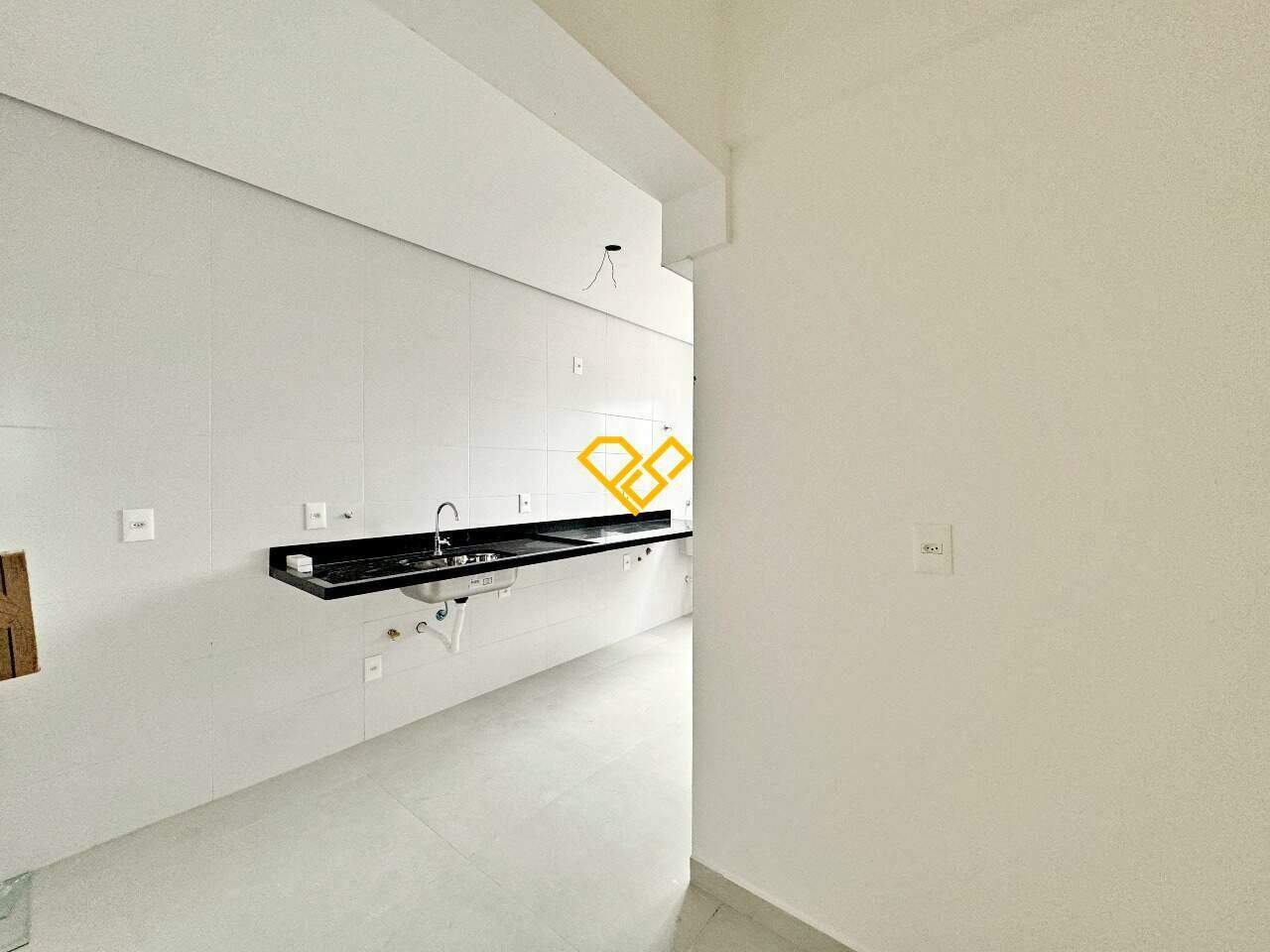 Apartamento à venda no Ponta da Praia: