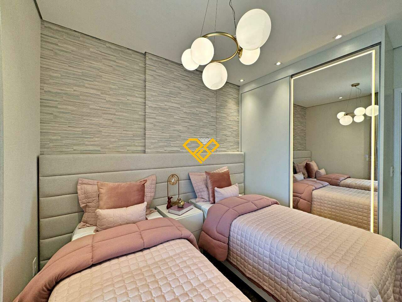 Apartamento à venda no Ponta da Praia: suíte 2