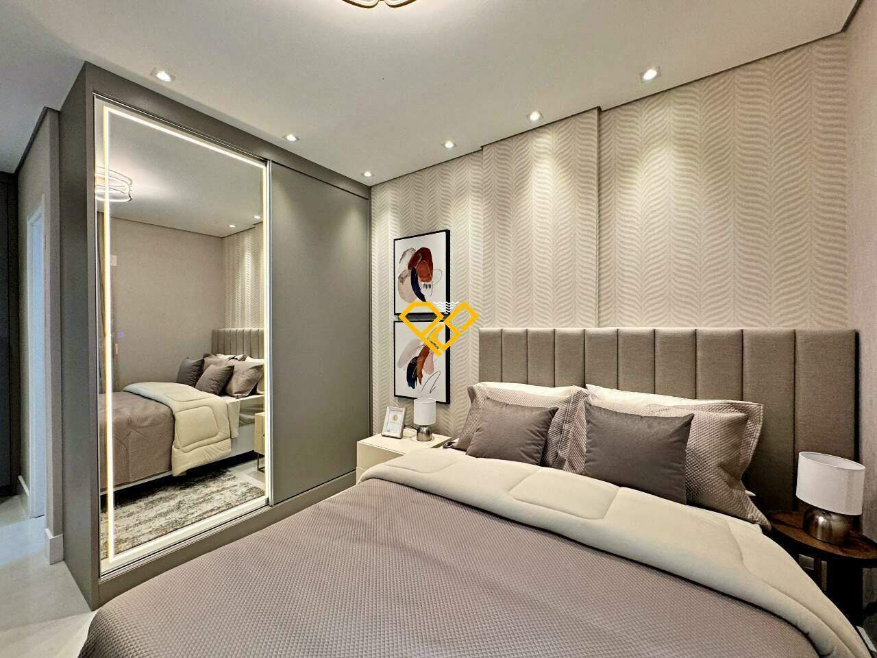 Apartamento à venda no Ponta da Praia: suíte master 