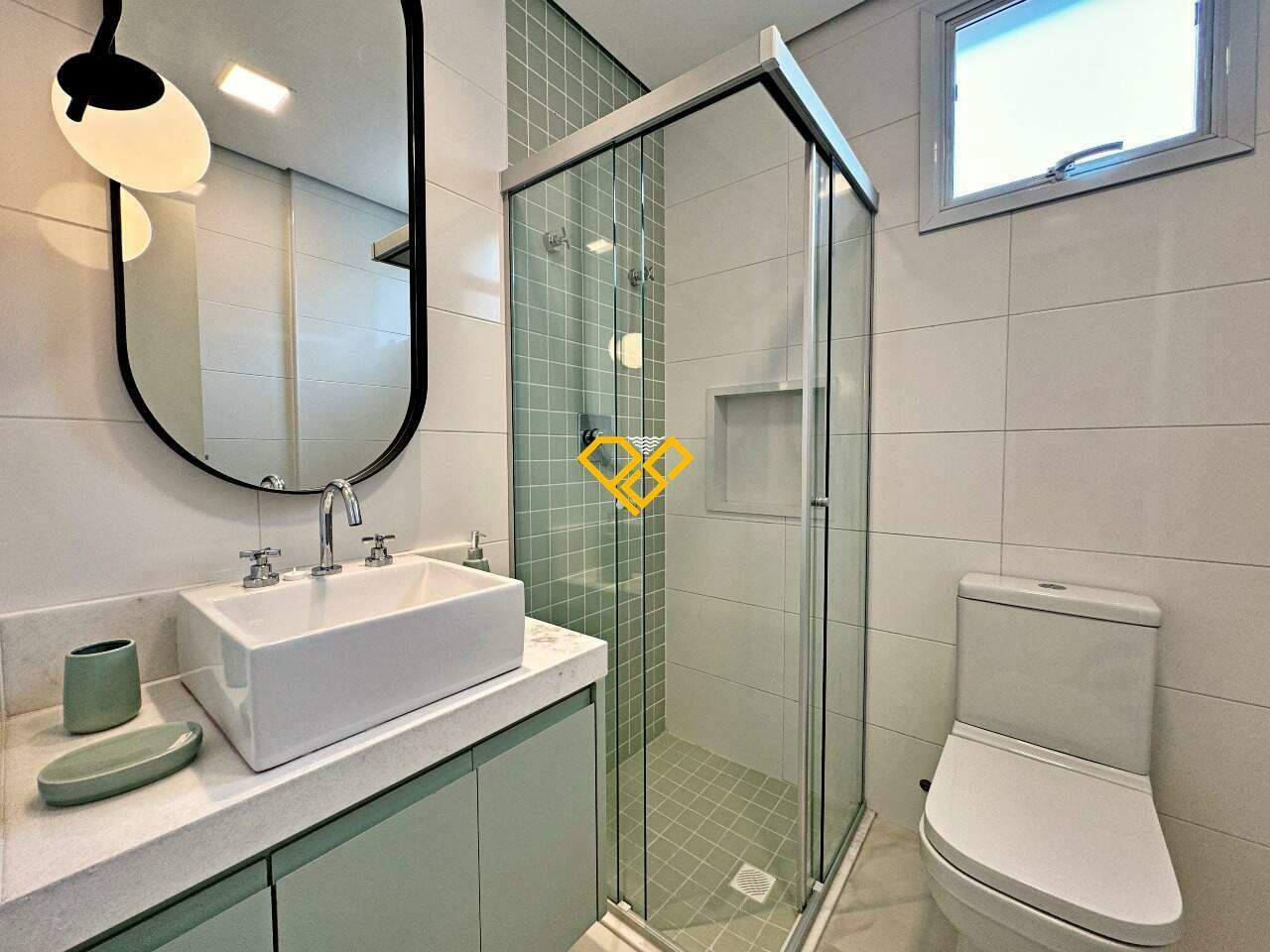 Apartamento à venda no Ponta da Praia: