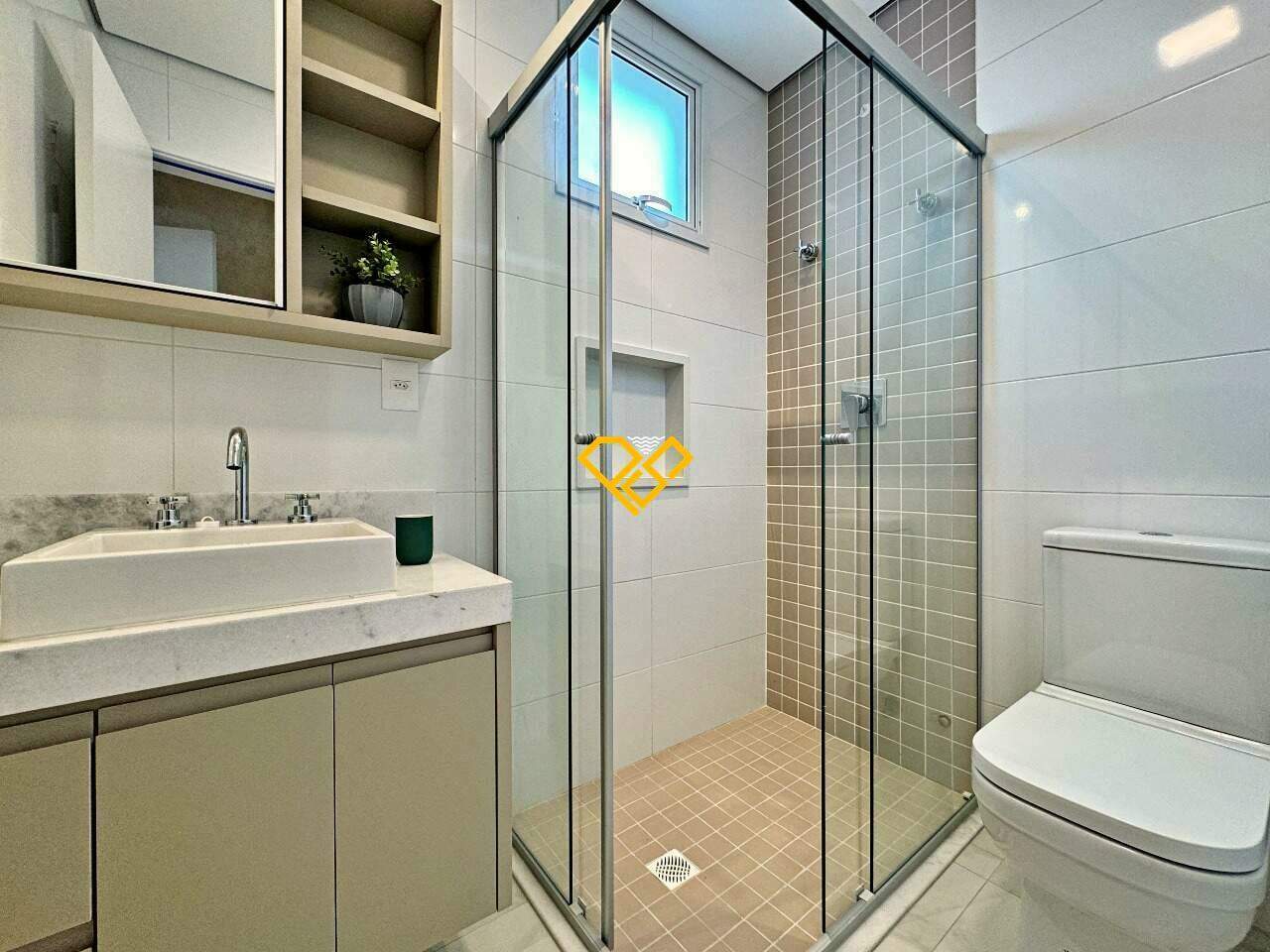 Apartamento à venda no Ponta da Praia: