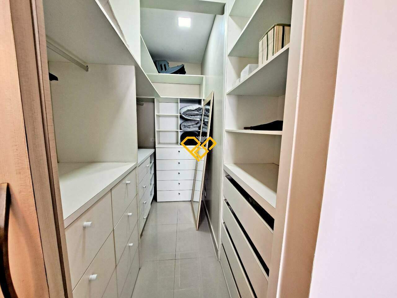 Apartamento à venda no Boqueirão: Dormitório 2 - suíte - closet