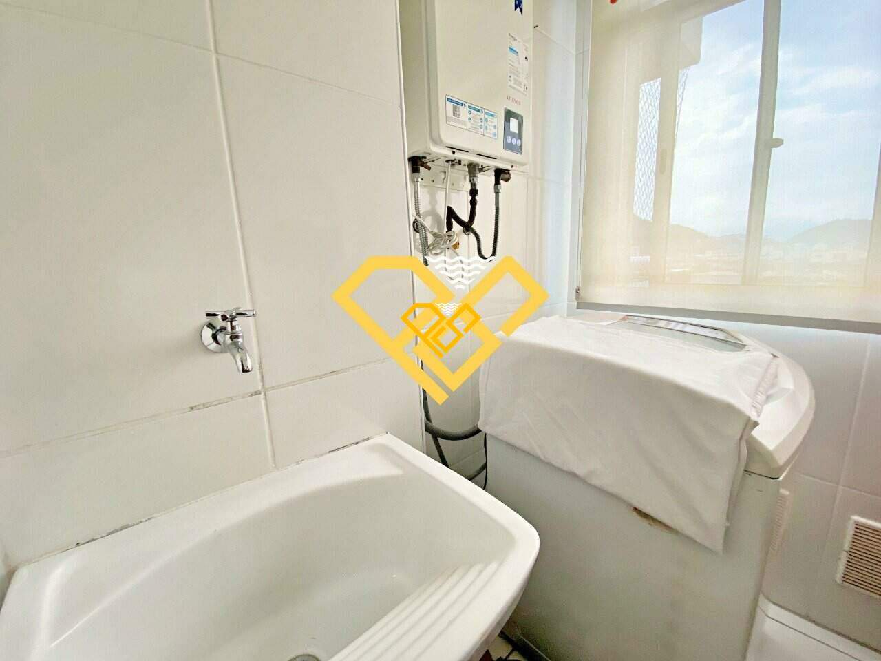 Apartamento à venda no Marapé: Área de serviço
